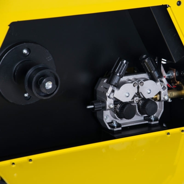 spawarka-inwerterowa-magnum-mig-211-synergia-led-podajnik-4x4-200a-60- (5).jpg